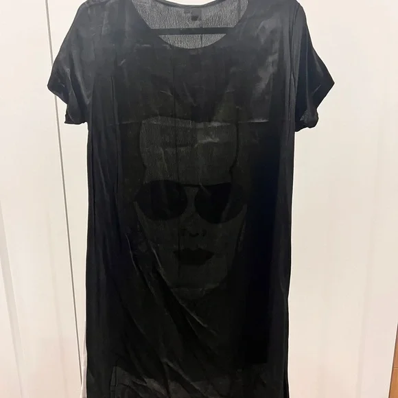 Stylish Black Tee/Dress with Sequin Graphic